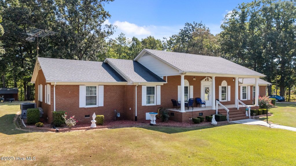 Photo of 3359 Us Highway 220 Bus S, Asheboro, NC 27205 (MLS # 100537914)