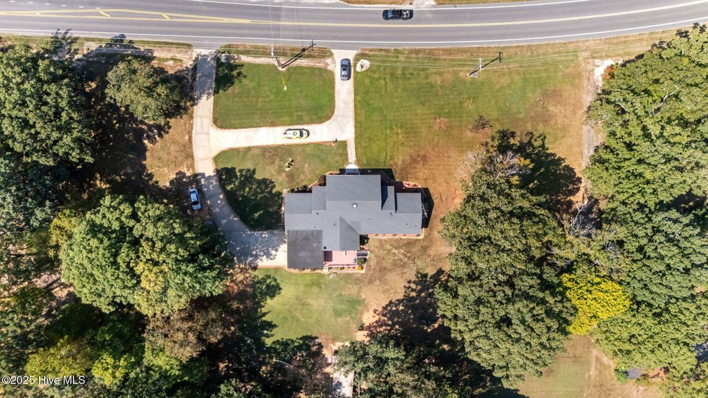 Photo of 3359 Us Highway 220 Bus S, Asheboro, NC 27205 (MLS # 100537914)