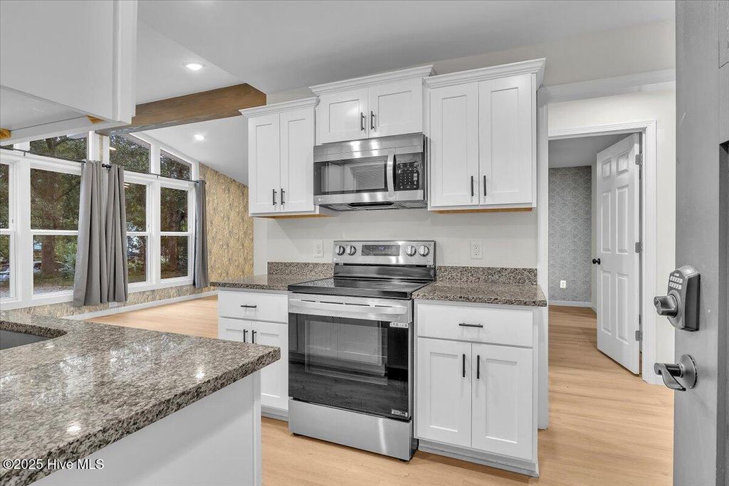 Photo of 5302 Autumn Drive, Wilmington, NC 28409 (MLS # 100530763)
