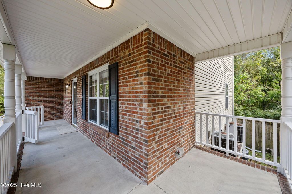 Photo of 2230 Greenwood Court, Jacksonville, NC 28546 (MLS # 100534273)