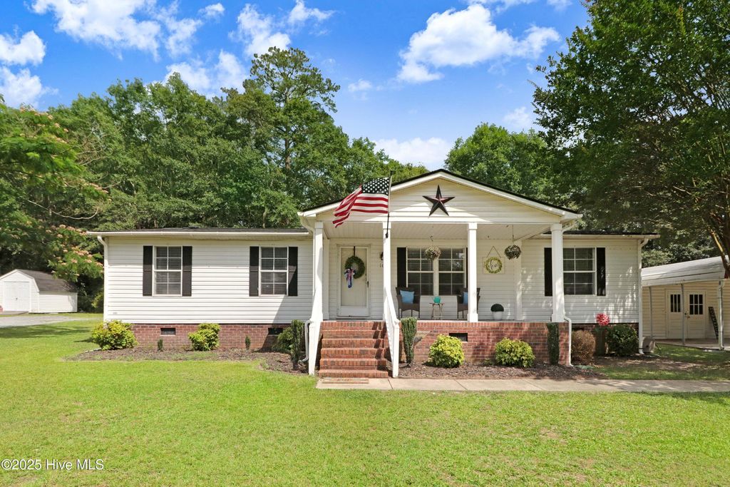 Photo of 104 Mansion Lane, Goldsboro, NC 27534 (MLS # 100536938)