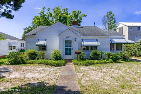 2109 Arendell Street, Morehead City, NC 28557 - #: 100509136