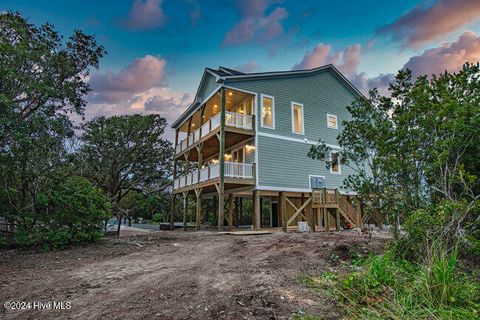 A home in North Topsail Beach