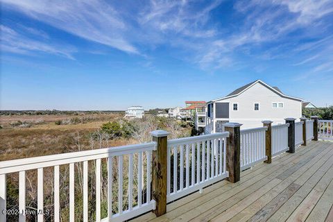 A home in North Topsail Beach