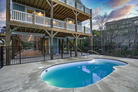 A home in North Topsail Beach