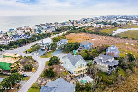 A home in North Topsail Beach