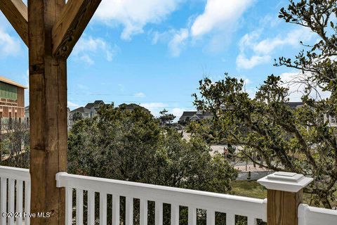 A home in North Topsail Beach