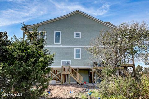 A home in North Topsail Beach