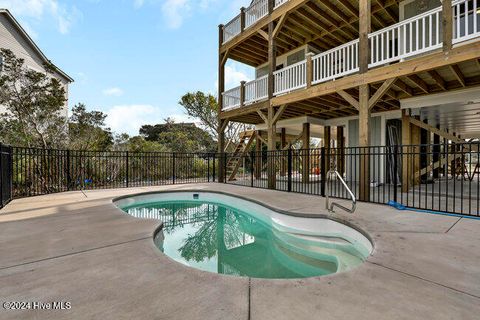 A home in North Topsail Beach