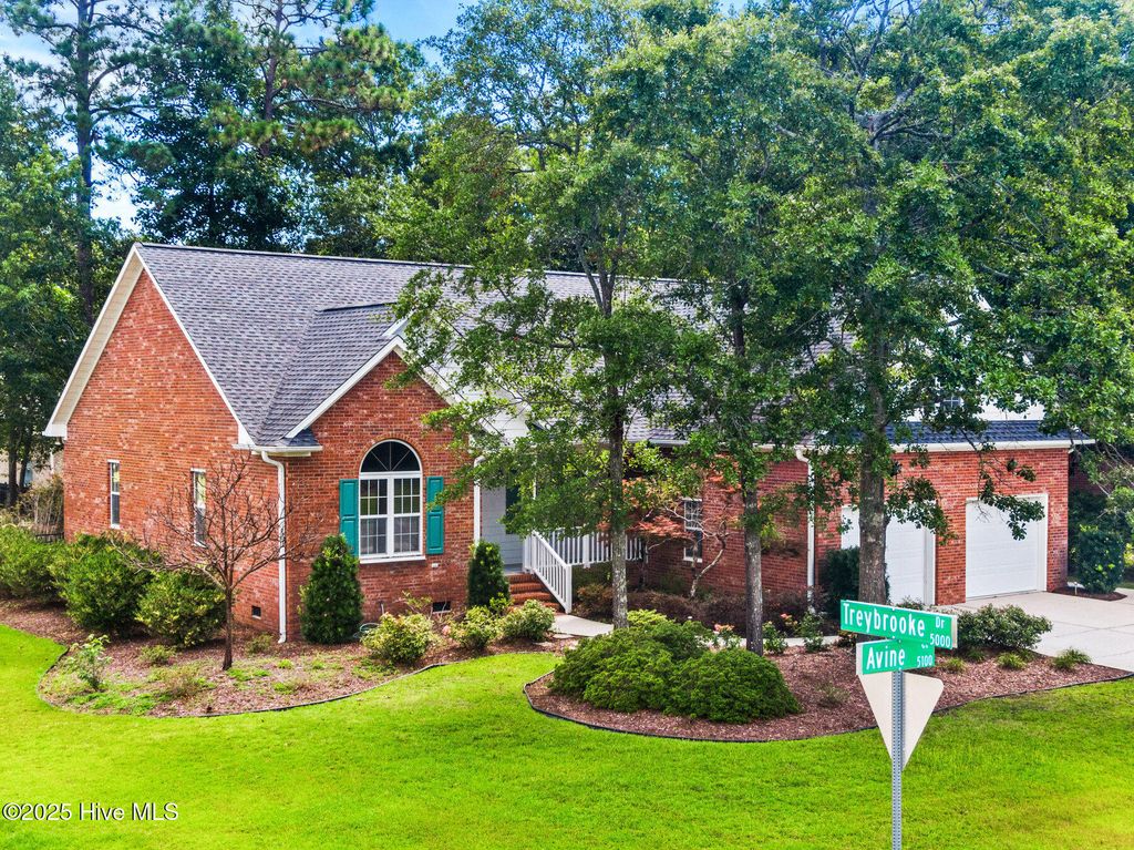Photo of 5101 Avine Court, Wilmington, NC 28409 (MLS # 100519162)