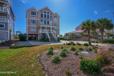 A home in North Topsail Beach