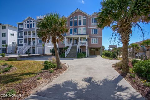 A home in North Topsail Beach