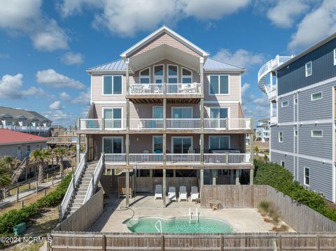 A home in North Topsail Beach