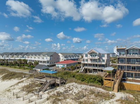 A home in North Topsail Beach