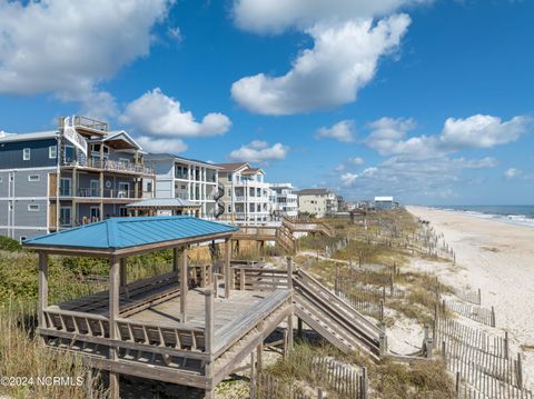 A home in North Topsail Beach