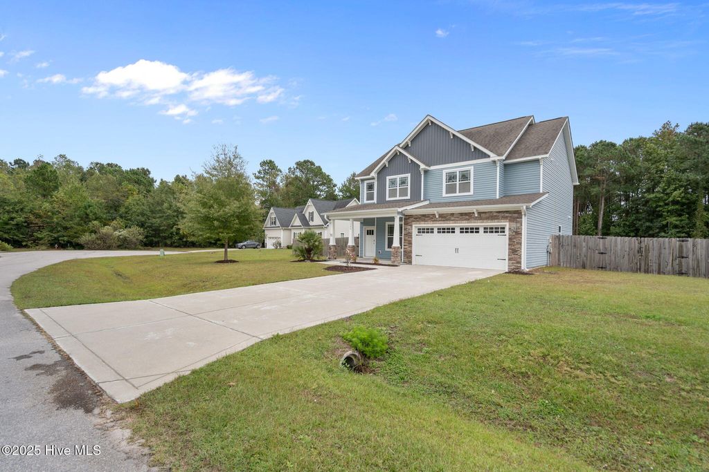 Photo of 104 Treasure Way, Hampstead, NC 28443 (MLS # 100536349)