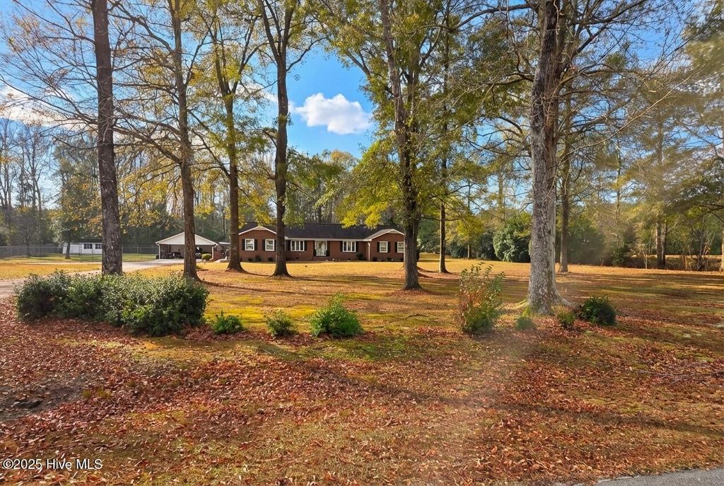 Photo of 184 Timber Cove Drive, Whiteville, NC 28472 (MLS # 100544114)