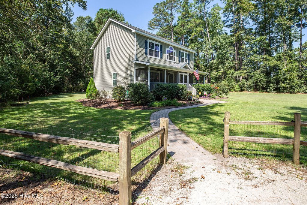 Photo of 129 Brookgreen Road, Castle Hayne, NC 28429 (MLS # 100534131)
