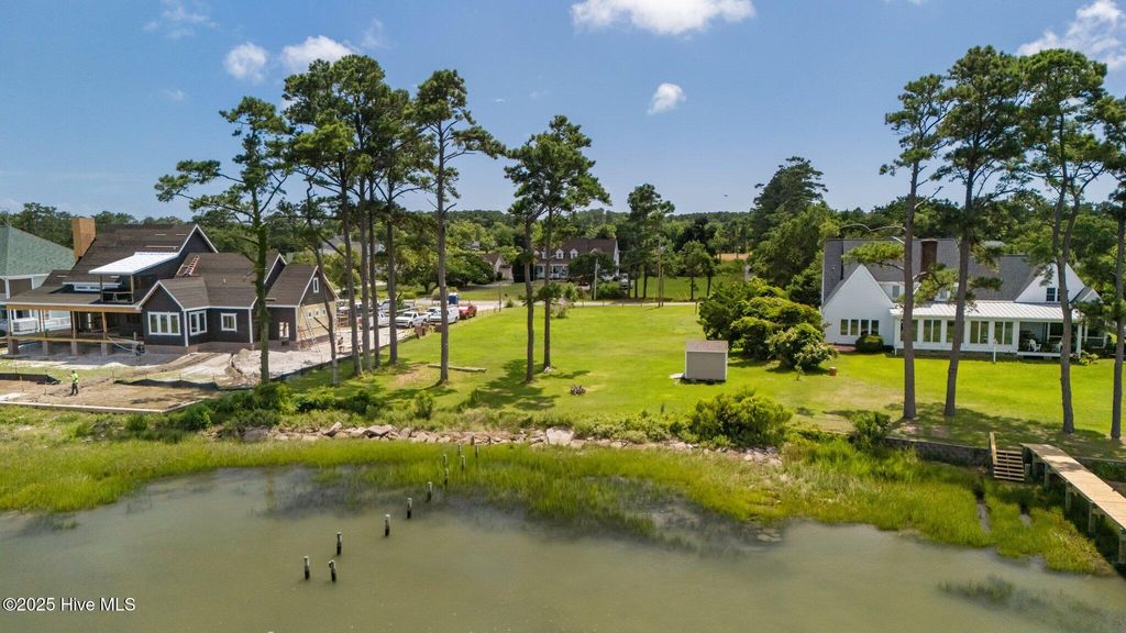 Photo of 1512 Scotts Landing, Morehead City, NC 28557 (MLS # 100516739)