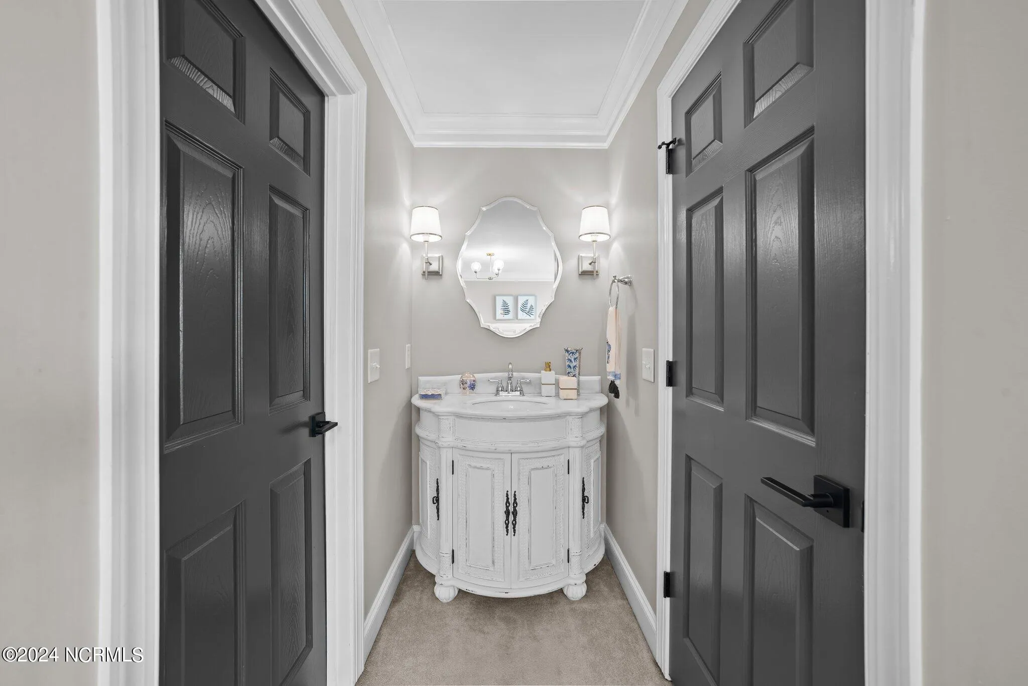 Greenville, North Carolina 27858, United States, 5 Bedrooms Bedrooms, ,5 BathroomsBathrooms,Residential,Pending,79812
