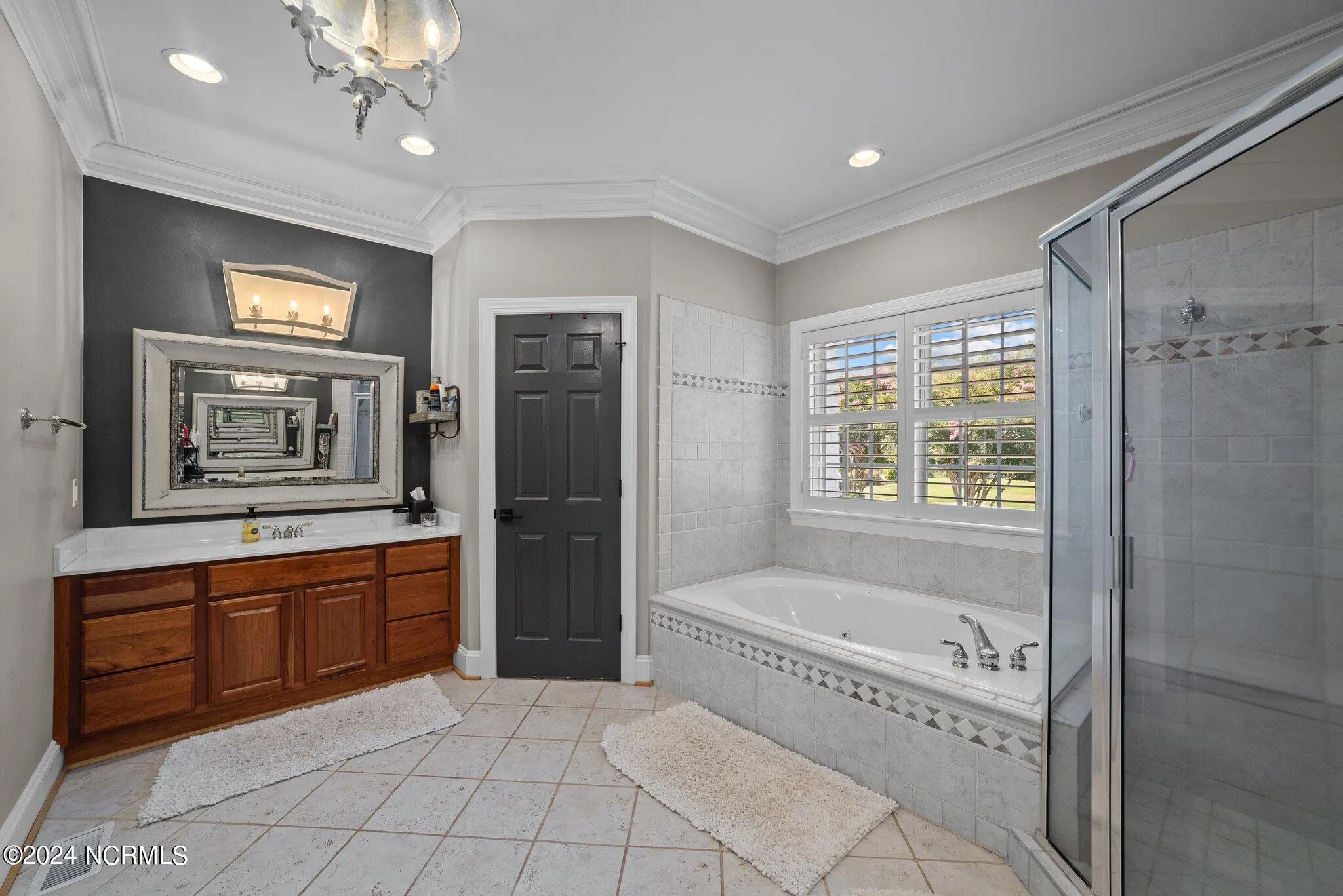 Greenville, North Carolina 27858, United States, 5 Bedrooms Bedrooms, ,5 BathroomsBathrooms,Residential,Pending,79812