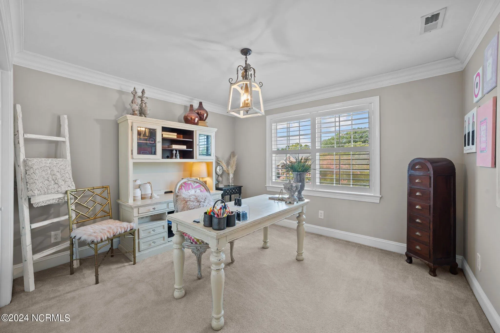 Greenville, North Carolina 27858, United States, 5 Bedrooms Bedrooms, ,5 BathroomsBathrooms,Residential,Pending,79812