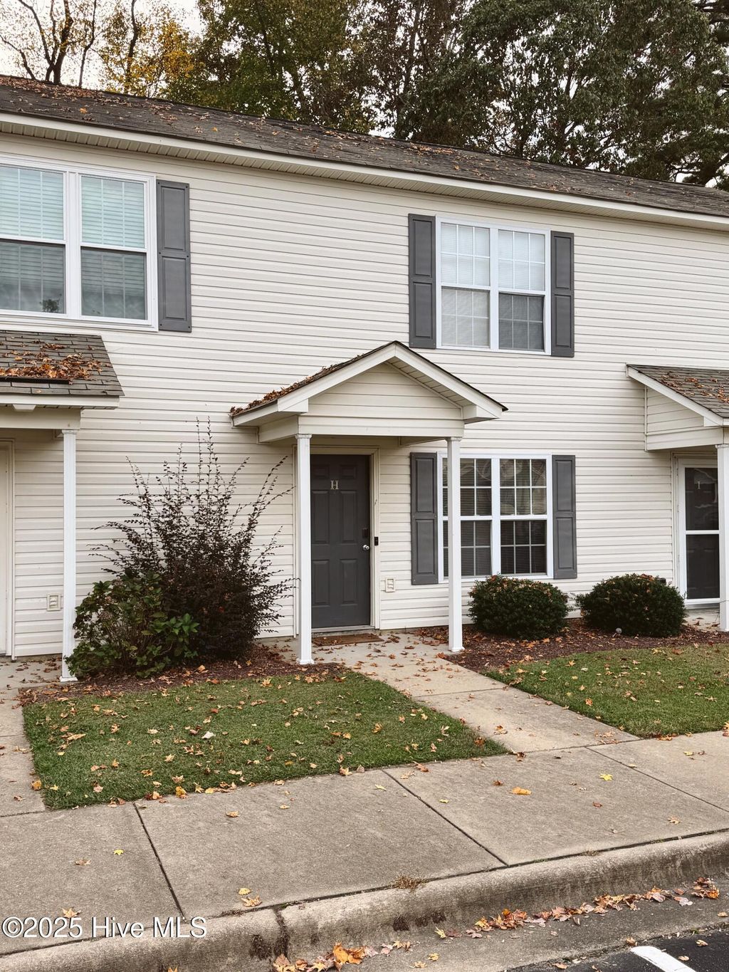 Photo of 4182 Dudleys Grant Dr Dr #H, Winterville, NC 28590 (MLS # 100518841)