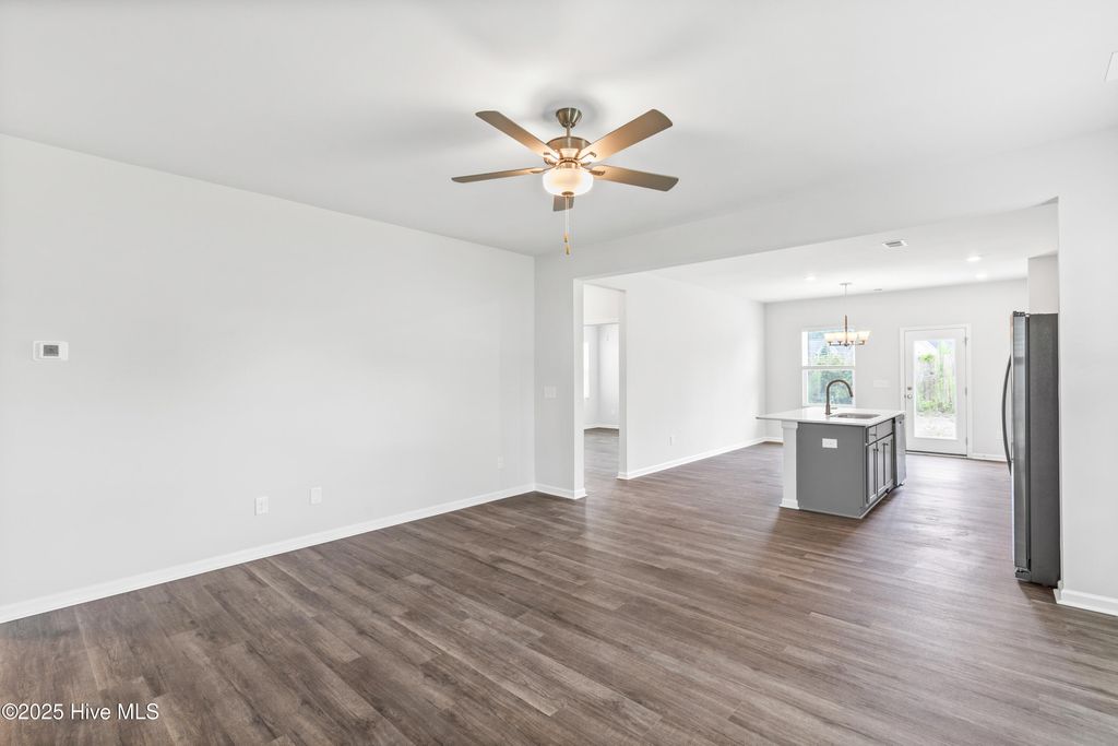 Photo of 162 N Squires Run Lane, Richlands, NC 28574 (MLS # 100505128)