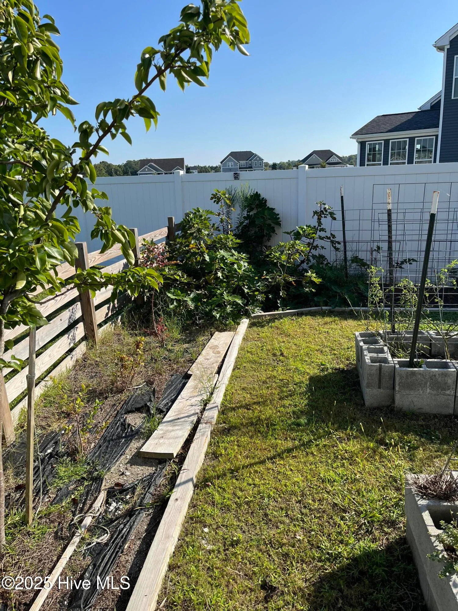 Moyock, North Carolina 27958, United States, 5 Bedrooms Bedrooms, ,4 BathroomsBathrooms,Residential,Active,250822