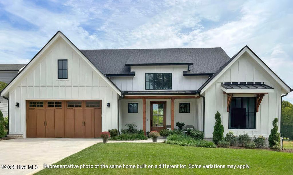 Photo of 2978 Golf Lake Drive SW, Supply, NC 28462 (MLS # 100542408)