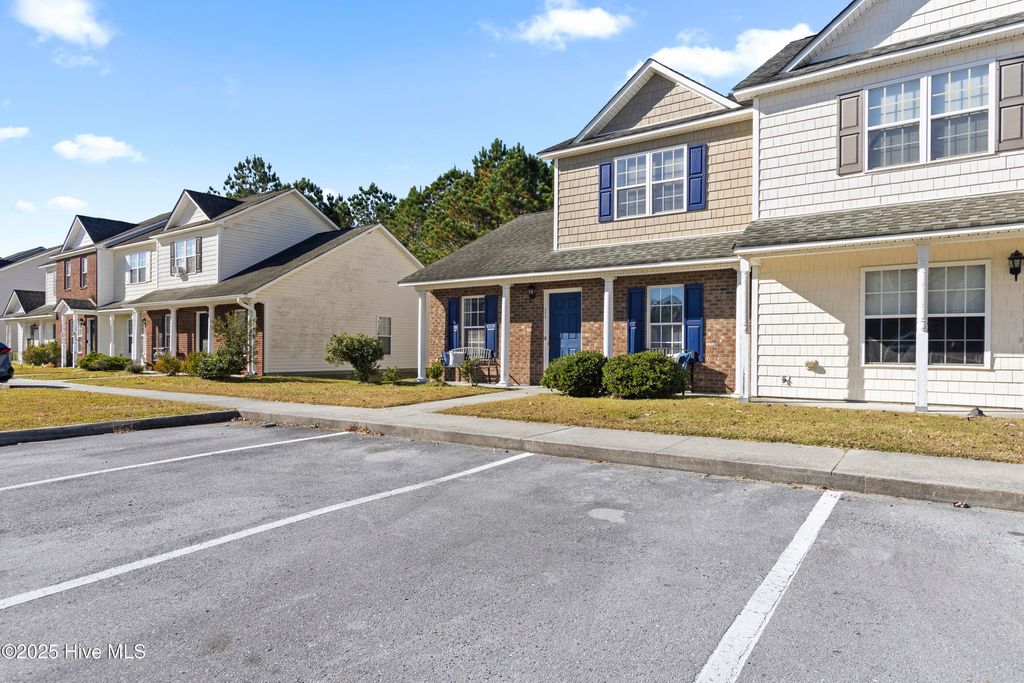 Photo of 806 Springwood Drive, Jacksonville, NC 28546 (MLS # 100542019)