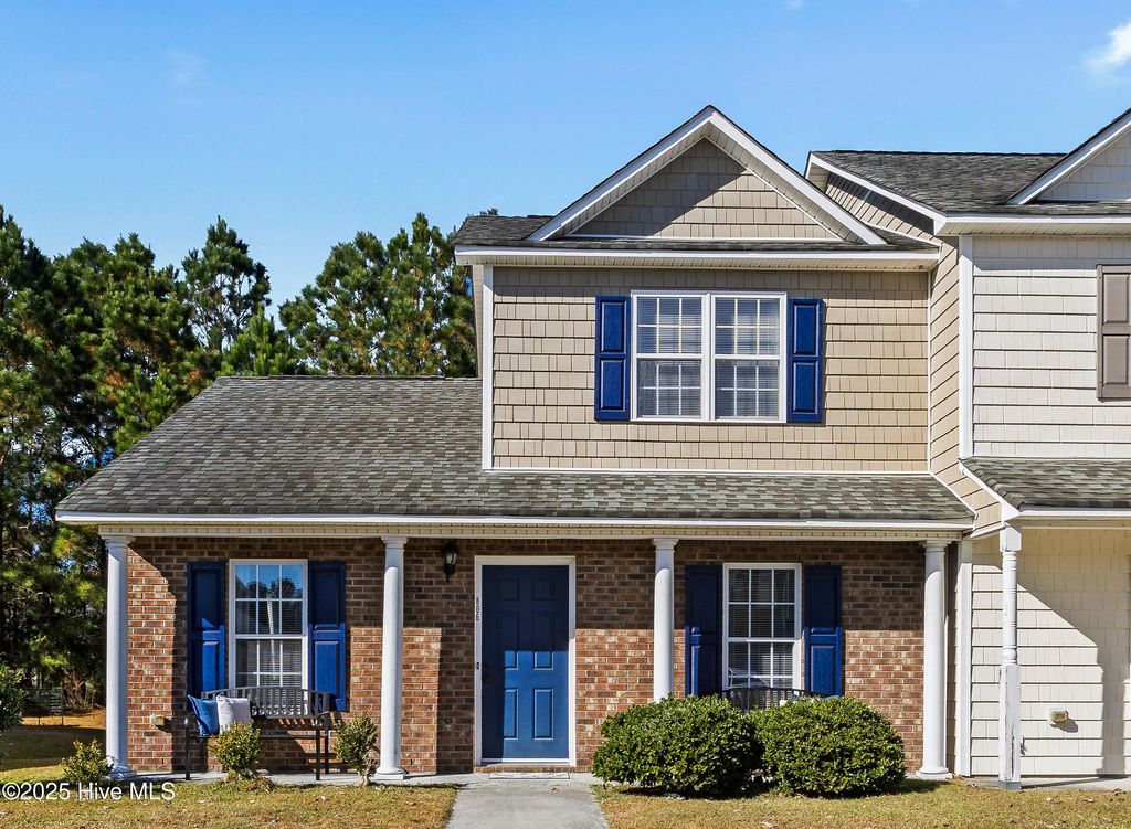 Photo of 806 Springwood Drive, Jacksonville, NC 28546 (MLS # 100542019)