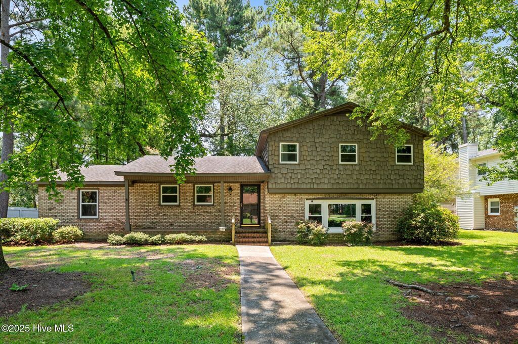 Photo of 208 Greenwood Drive, Greenville, NC 27834 (MLS # 100518050)