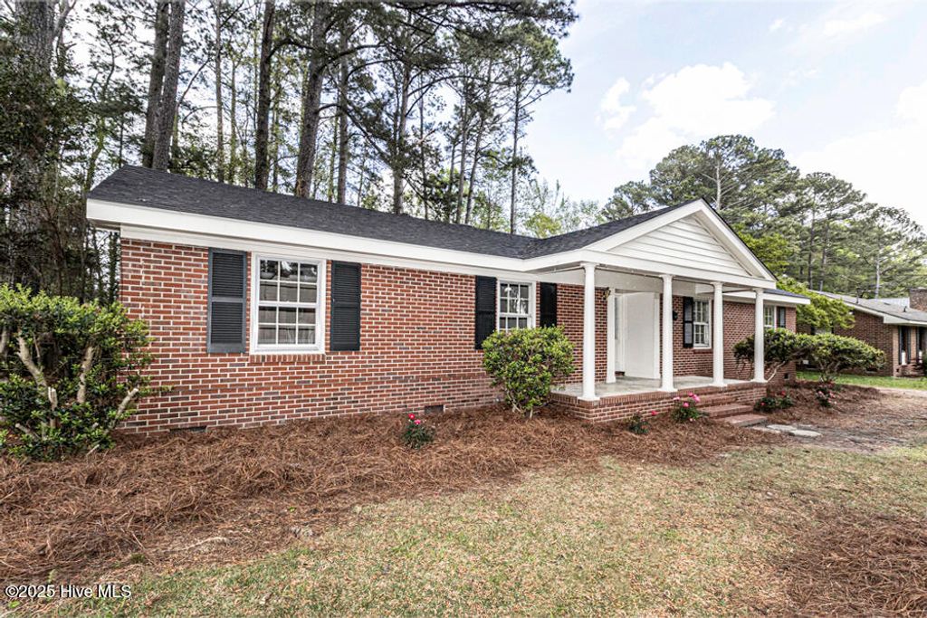 Photo of 2912 Ridgecrest Drive, Rocky Mount, NC 27803 (MLS # 100500434)