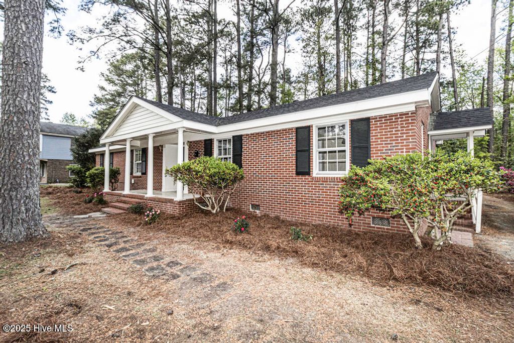 Photo of 2912 Ridgecrest Drive, Rocky Mount, NC 27803 (MLS # 100500434)