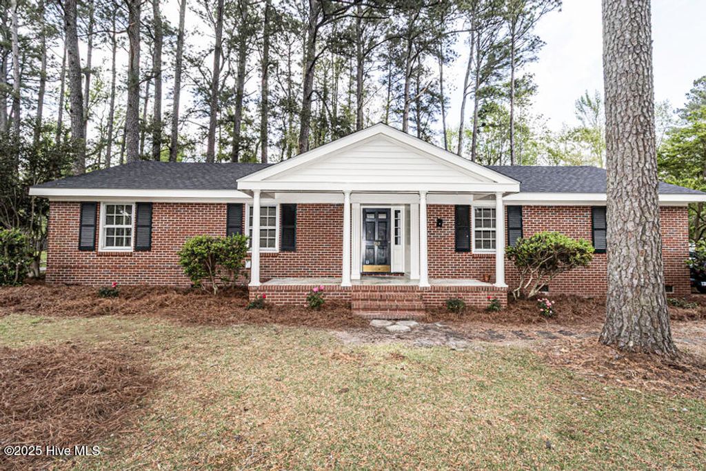 Photo of 2912 Ridgecrest Drive, Rocky Mount, NC 27803 (MLS # 100500434)