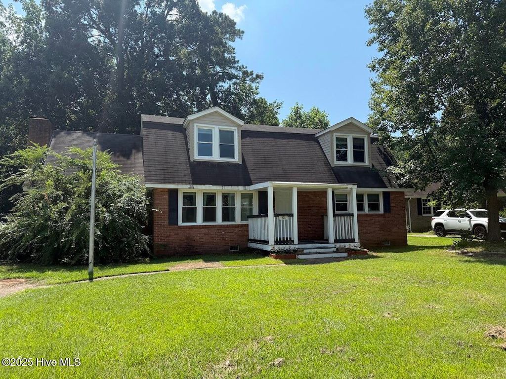 Photo of 104 King Richard Court, Jacksonville, NC 28546 (MLS # 100525769)