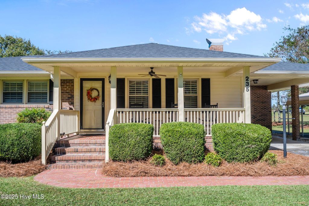 Photo of 235 Comfort Road, Richlands, NC 28574 (MLS # 100543194)