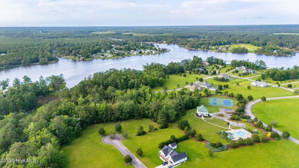 Photo of 330 Southern Way, Arapahoe, NC 28510 (MLS # 100513606)