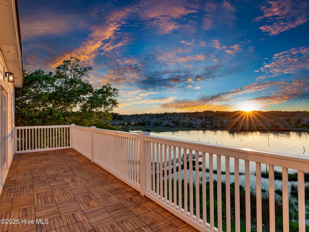Photo of 232 Shell Drive, Sneads Ferry, NC 28460 (MLS # 100510973)