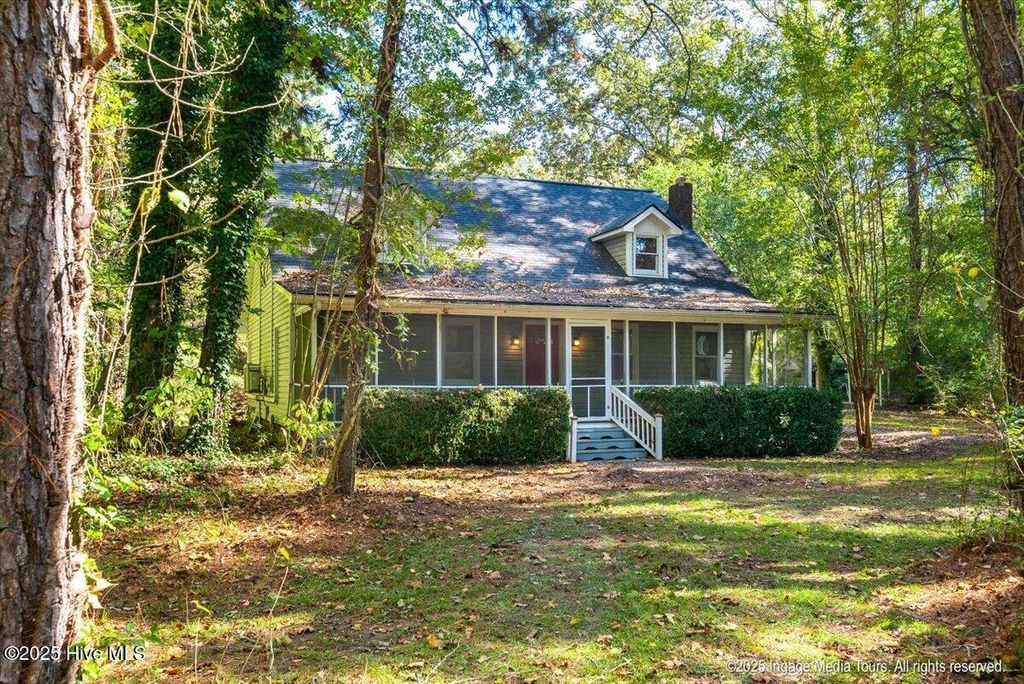 Photo of 6681 Beaver Dam Road, Ayden, NC 28513 (MLS # 100537502)