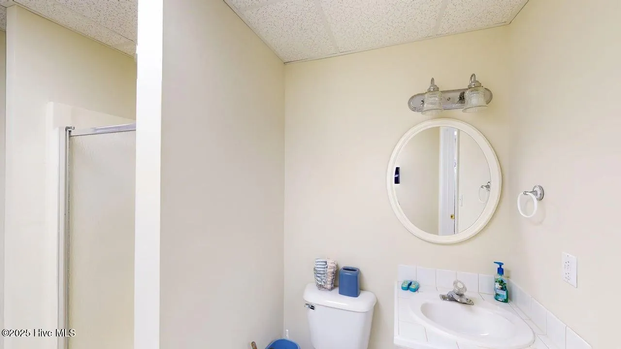 Goldsboro, North Carolina 27534, United States, 5 Bedrooms Bedrooms, ,6 BathroomsBathrooms,Residential,Active,87685