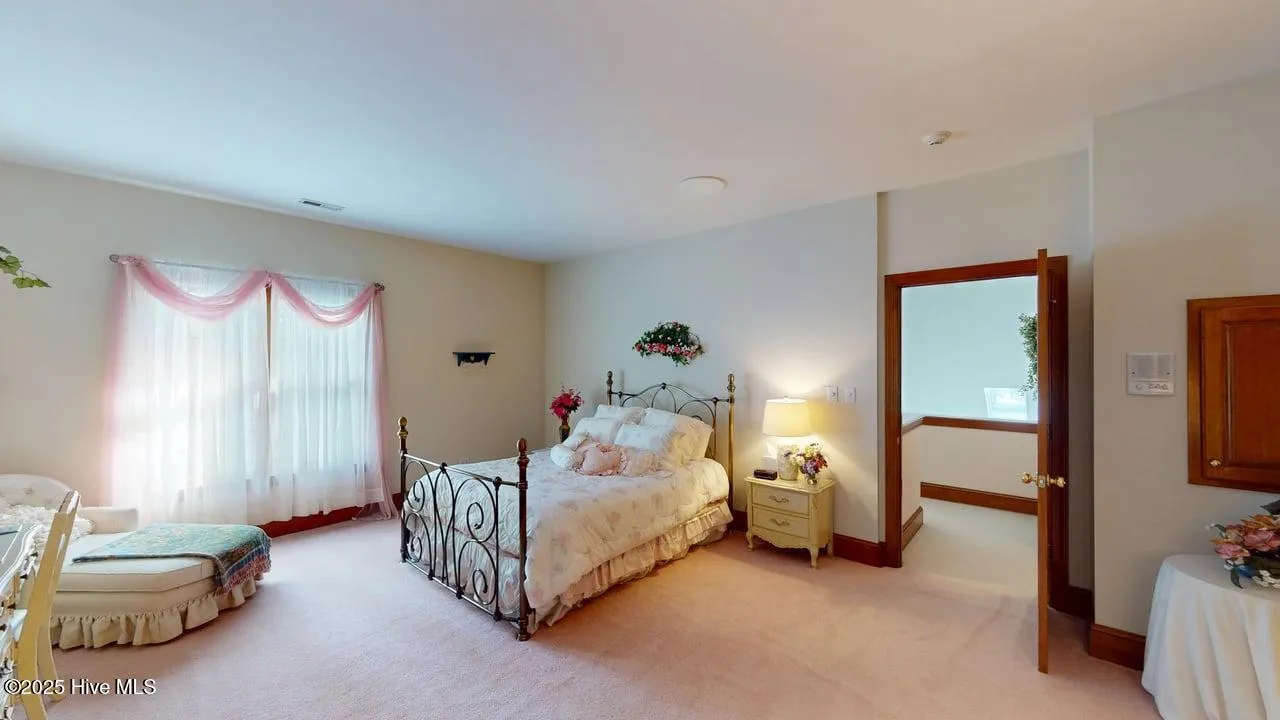 Goldsboro, North Carolina 27534, United States, 5 Bedrooms Bedrooms, ,6 BathroomsBathrooms,Residential,Active,87685