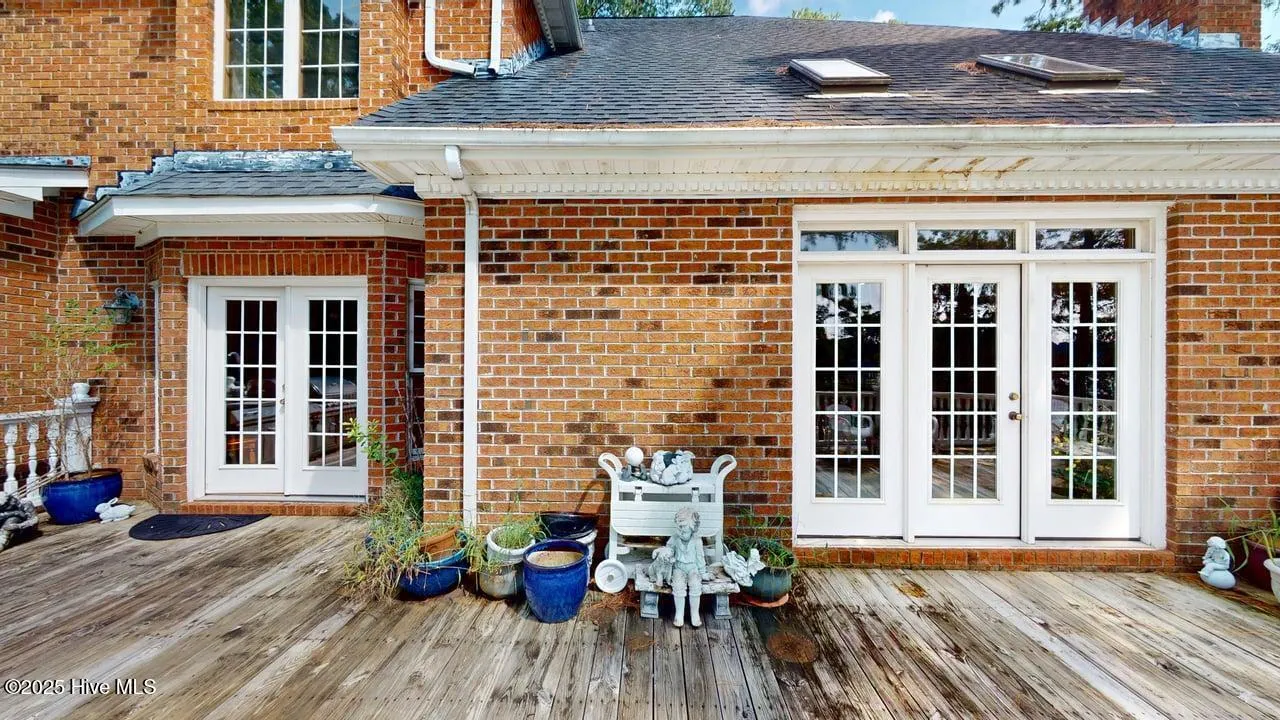 Goldsboro, North Carolina 27534, United States, 5 Bedrooms Bedrooms, ,6 BathroomsBathrooms,Residential,Active,87685