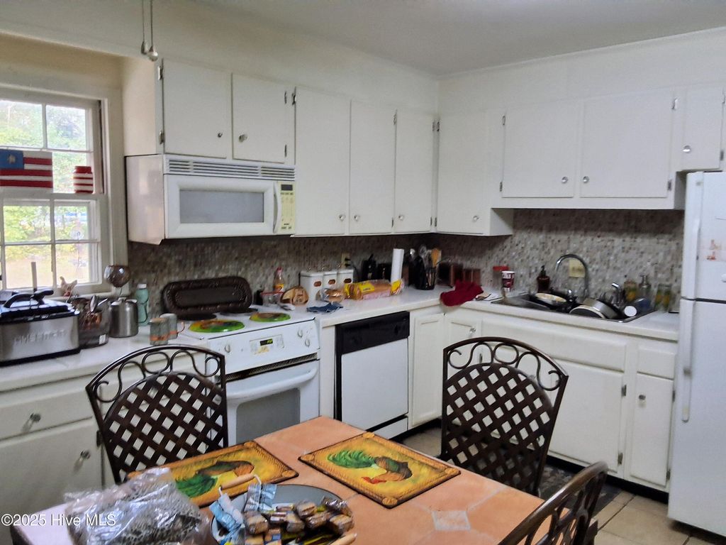 Photo of 104 Woodrow Street, Tabor City, NC 28463 (MLS # 100535903)