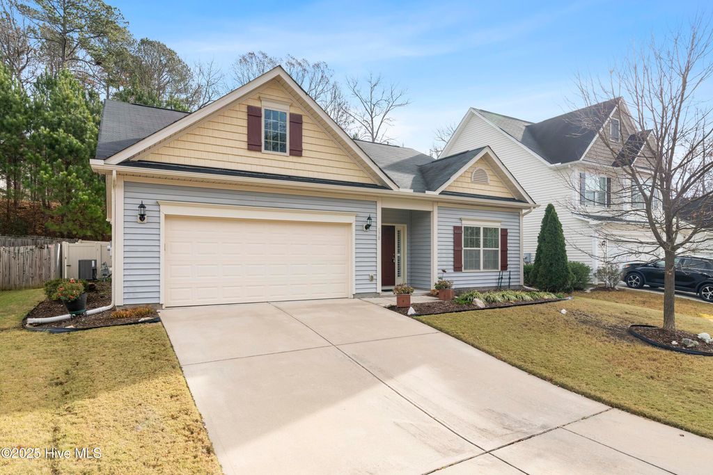 Photo of 178 Lakemont Drive, Clayton, NC 27520 (MLS # 100544313)
