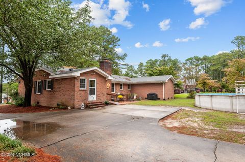 A home in La Grange