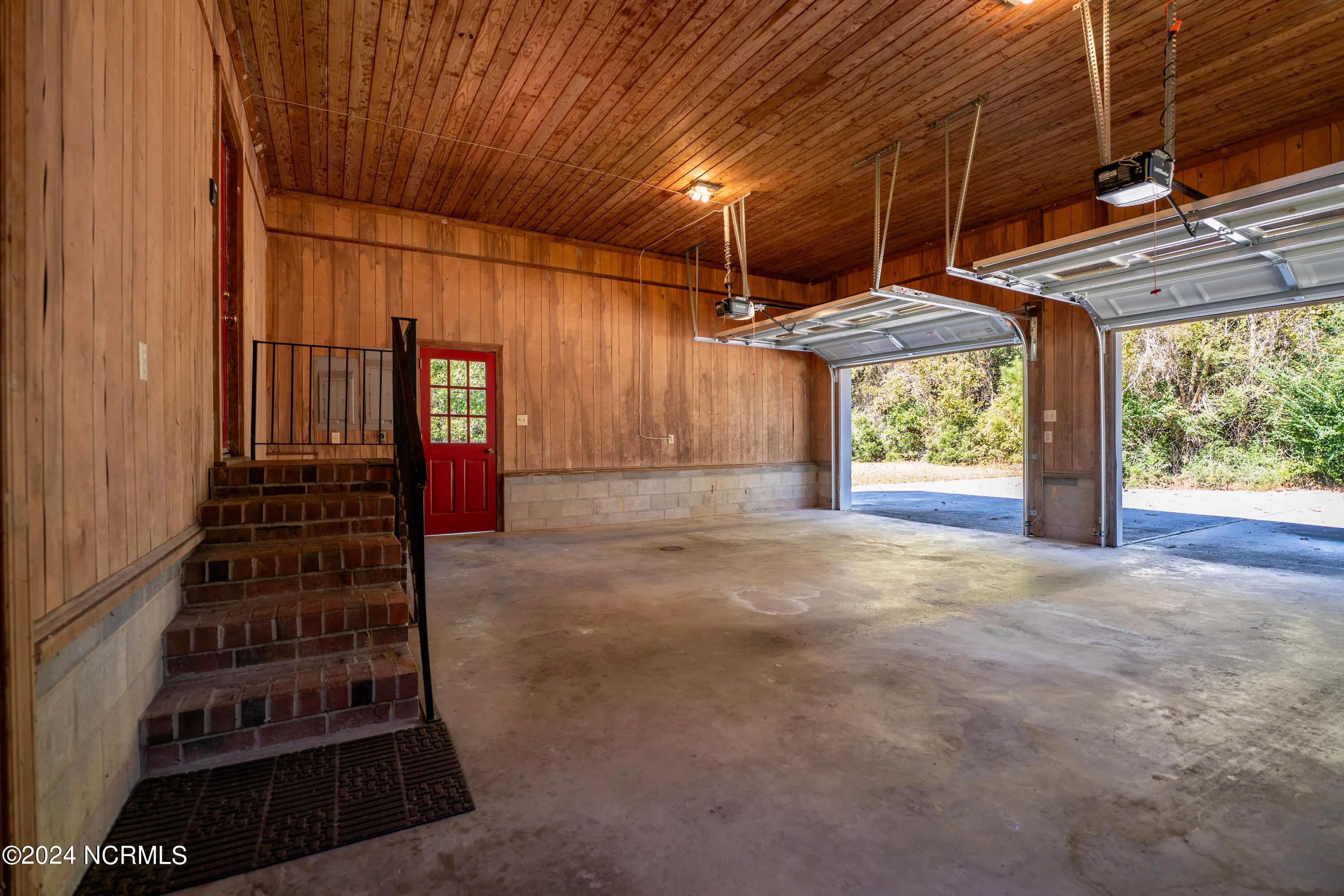 Burgaw, North Carolina 28425, United States, 4 Bedrooms Bedrooms, ,3 BathroomsBathrooms,Residential,Active,38835