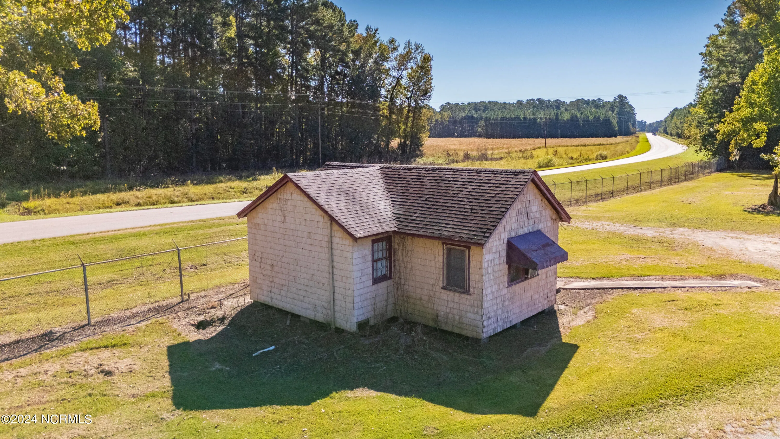 Burgaw, North Carolina 28425, United States, 4 Bedrooms Bedrooms, ,3 BathroomsBathrooms,Residential,Active,38835