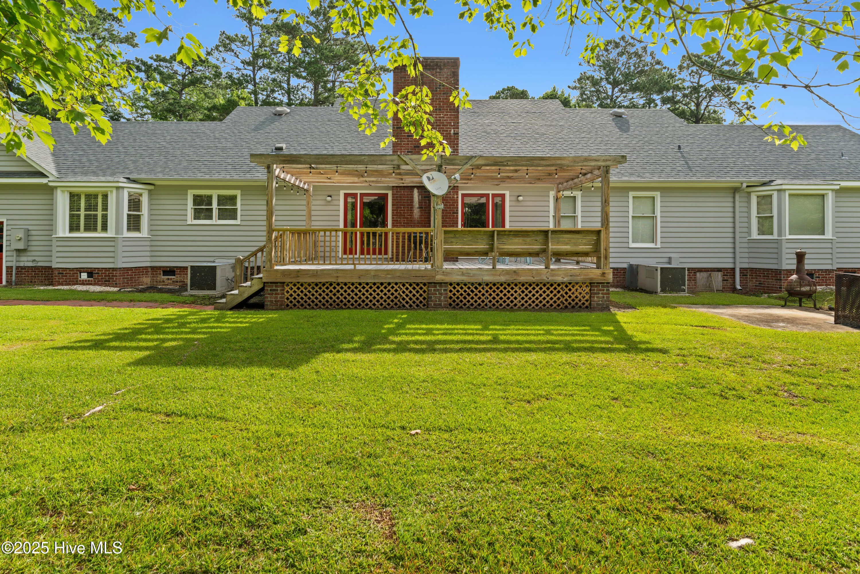 Burgaw, North Carolina 28425, United States, 4 Bedrooms Bedrooms, ,3 BathroomsBathrooms,Residential,Active,38835